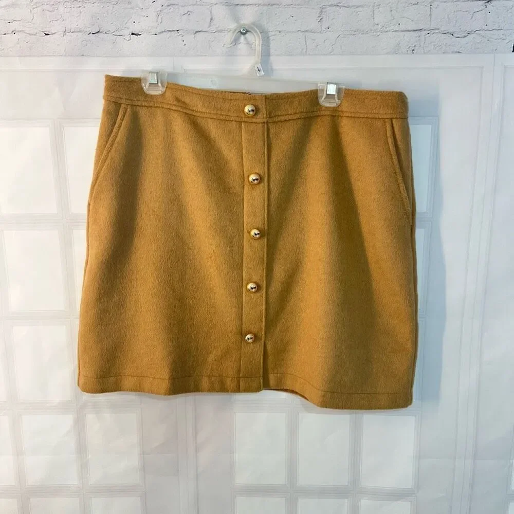 Loft camel gold button detail mini skirt size 14